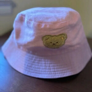 Girls pink bucket hat with bear ages 3+